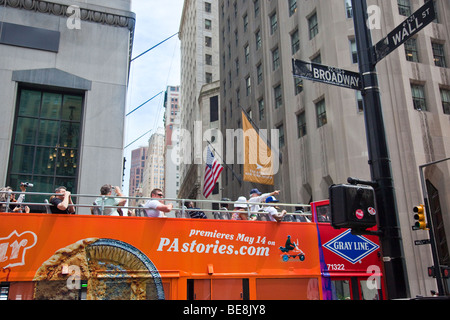 Visite touristique en bus du quartier financier de Manhattan, New York City Banque D'Images