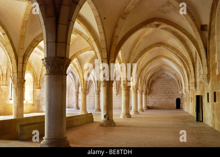 Dortoir au monastère de Santa Maria à Alcobaça, Mosteiro de Santa Maria de Alcobaça, Site du patrimoine mondial de l'UNESCO, de l'ordre o Banque D'Images