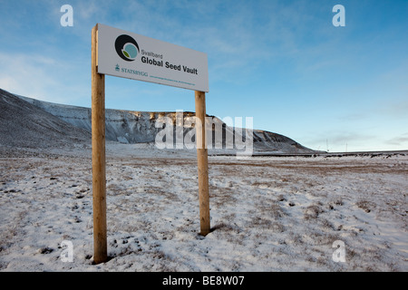 Svalbard Global Seed Vault ou la Doomsday Vault, un référentiel pour les semences dans une montagne au Spitzberg, en Norvège. Banque D'Images