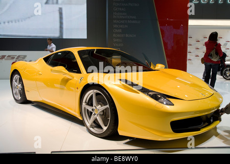 Ferrari 458 Italia lors d'un salon de l'automobile européenne Banque D'Images