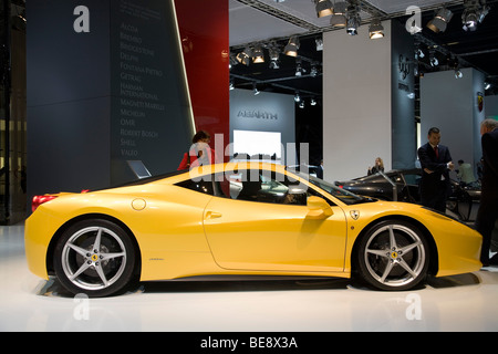 Ferrari 458 Italia lors d'un salon de l'automobile européenne Banque D'Images