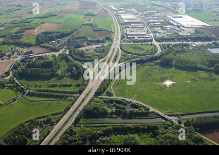 Carrefour, entrée et sortie de l'autoroute de l'air, Belgique Banque D'Images