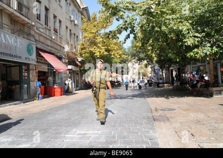 Israël, Jérusalem, Soldat Ben Yehuda Street Banque D'Images