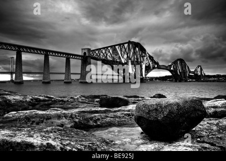 Le Forth Railway Bridge à Édimbourg, Écosse, Royaume-Uni, Europe Banque D'Images
