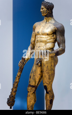 Italie Rome Lazio Palazzo dei Conservatori Musée Capitolin avec bronze doré Statue d'Hercule du Forum Boarium. Banque D'Images