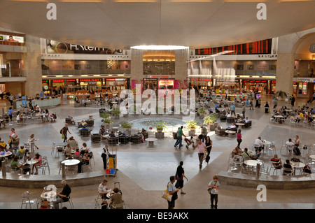 Israël, l'aéroport international Ben Gourion, la salle d'embarquement Banque D'Images