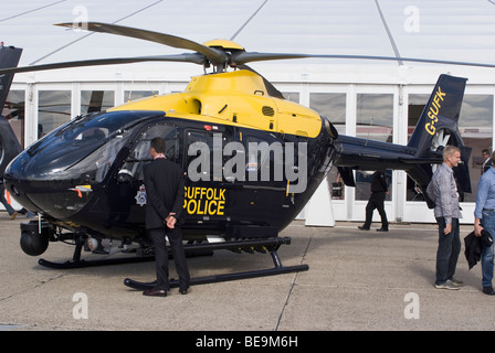 La police de Suffolk Eurocopter EC135 P2 + G-SUFK au salon Helitech aérodrome Duxford Cambridgeshire England United Kingdom Banque D'Images