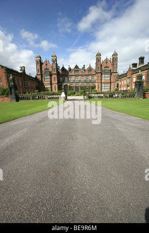 Situé à Siddington, Capesthorne Hall est un bâtiment du xviiie siècle de style jacobéen maison seigneuriale et est un bâtiment classé Grade II*. Banque D'Images
