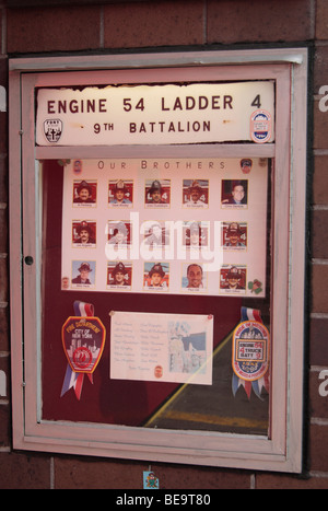 En dehors de la Memorial 54, moteur 4 de l'échelle, du 9e Bataillon, New York, United States. Banque D'Images