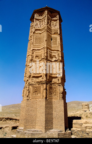 Afghanistan Ghazni l'un des deux minarets début 12ème siècle construite par le Sultan Mas'ud III et Bahram Shah Banque D'Images