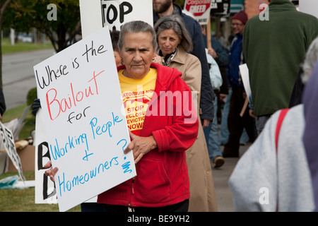 Les habitants de Detroit protester banque forclusion de leur voisin Banque D'Images