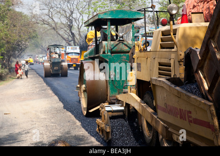 La construction routière en Malda au Bengale en Inde Banque D'Images