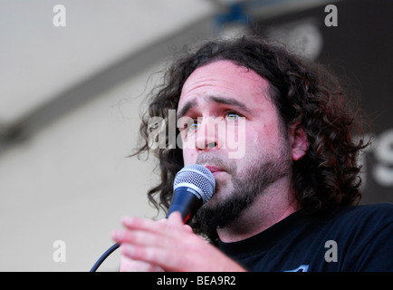 Chanteur Nick Taylor-Stokes bande de Vallenbrosa live à Butserfest 2009, Queen Elizabeth Country Park... Banque D'Images