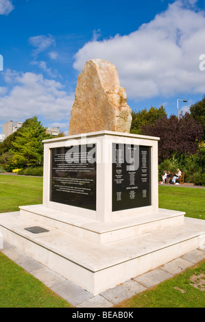 Conflit des Malouines 1982 War Memorial à Alexandra Gardens Cathays Park dans le centre-ville de Cardiff South Wales UK Banque D'Images