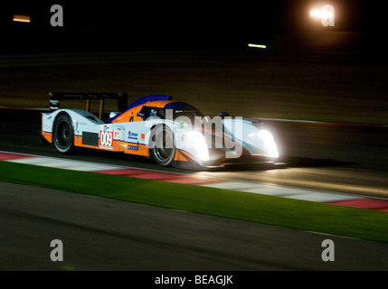 Le Mans Series 1000km de l'Algarve se déroulant pendant la nuit, à l'Autodromo Internacional do Algarve, près de Portimão Banque D'Images