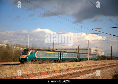 Classe 222 Hull Trains Diesel à grande vitesse sur la côte Est de l'unité de fer de ligne principale Pennard Peterborough Cambridgeshire England UK Banque D'Images