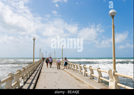 Jetée à Forte dei Marmi, Riviera toscane, Toscane, Italie Banque D'Images