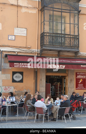 Terrasse de restaurant Plaza de la Regla, Leon Espagne Castille et Leon Banque D'Images