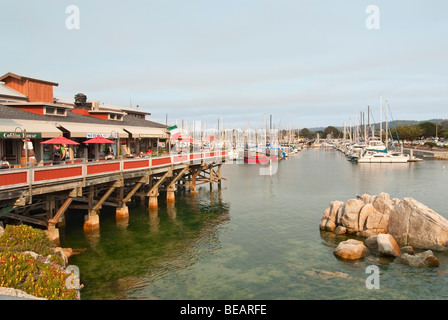 L'ancien quai des pêcheurs à la baie de Monterey, Californie Banque D'Images