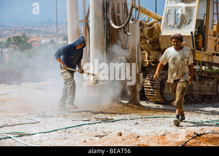 Israël. La construction dans le village d'Elkana en Judée et Samarea / Cisjordanie Banque D'Images