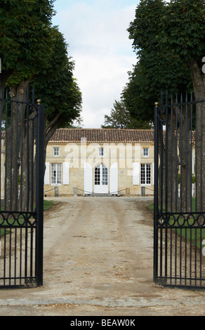 Château trottevieille porte saint emilion bordeaux france Banque D'Images