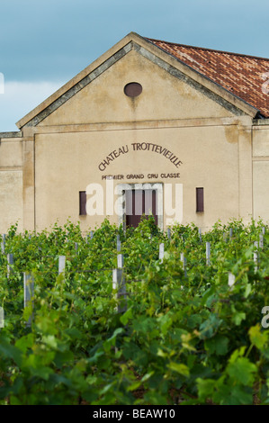 Château trottevieille saint emilion bordeaux france Banque D'Images