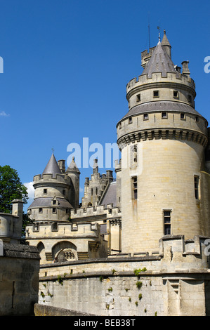 Château de Pierrefonds (Château de Pierrefonds) S.XIV , Picardie région. France Banque D'Images