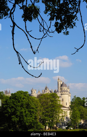 Château de Pierrefonds (Château de Pierrefonds) S.XIV , Picardie région. France Banque D'Images