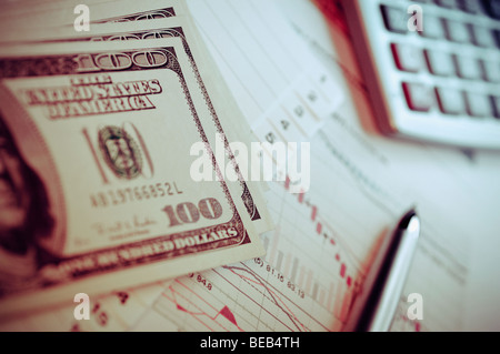 Dollar Américain et un stylo sur la carte Banque D'Images