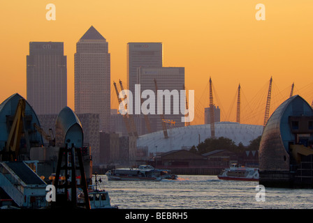 Royaume-uni, Angleterre, Londres, canary wharf, Thames Barrier, O2 2009 Banque D'Images