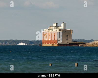 L'île de Wight Fort Albert UK construit sur une île artificielle et achevé en 1856 pour défendre l'approche occidentale à Portsmouth Banque D'Images