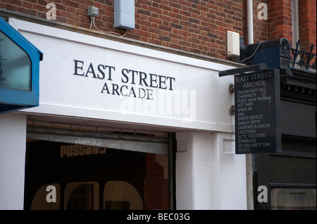 Arcade East Street à Brighton, vue extérieure Banque D'Images