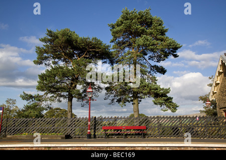 La plate-forme à Kirkby Stephen gare ferroviaire, sur la ligne Settle-Carlisle, Cumbria, England, UK Banque D'Images