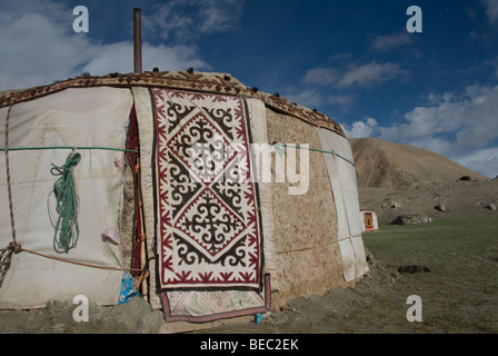 Yourte au lac karakul, Province du Xinjiang, Chine 2008. Banque D'Images