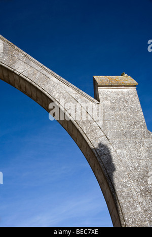 Arc de Saint Jouin de Marnes église abbatiale, Poitou Août 2009 Banque D'Images