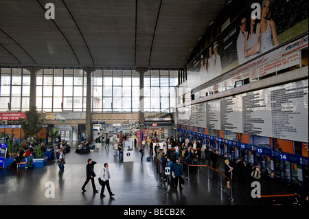 La gare centrale, la Warszawa Centralna, Varsovie, Pologne, Europe Banque D'Images