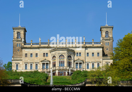 Vue depuis l'Elbe sur Schloss Albrechtsberg palace, Dresde, Saxe, Allemagne, Europe Banque D'Images