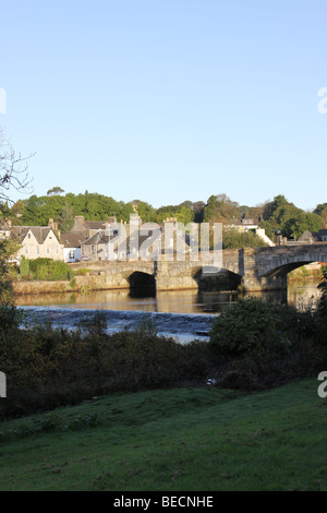 Pont de pierre sur la rivière Cree Newton Stewart, Dumfries et Galloway, Écosse Septembre 2009 Banque D'Images