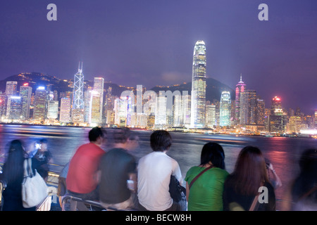 Tsim Sha Tsui, Promenade dans la soirée, Skyline, Kowloon, Hong Kong, Chine, Asie Banque D'Images