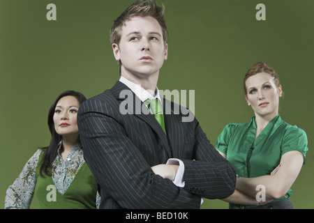 Trois business executive posing Banque D'Images