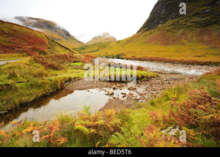 Afficher le long de Glen Etive à vers Sron na Creise et Stob a' Ghlais Dromore West Banque D'Images