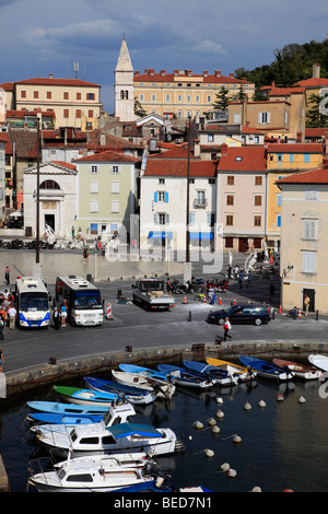 La Slovénie, Piran, marina, bateaux, vue générale Banque D'Images