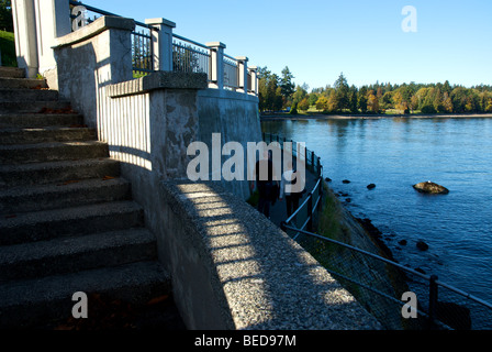 Seawall à Brockton Point dans le Parc Stanley Banque D'Images