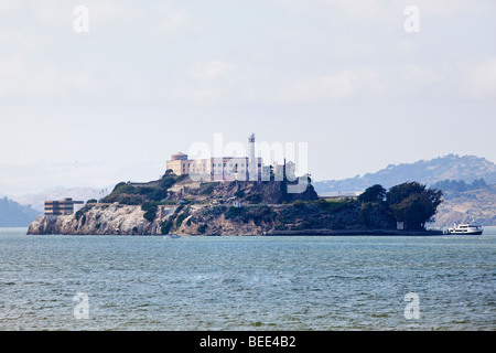 À l'extérieur, vers Alcatraz à San Francisco Banque D'Images
