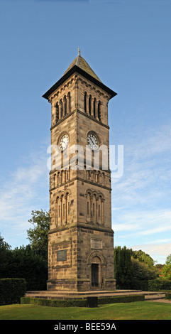 Tour de l'horloge victorienne Friary Road Lichfield Staffordshire England érigée en 1863 par la conduite d'affectation des terres Banque D'Images