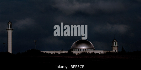 Mosquée Baitul Futuh Londres à Morden Banque D'Images