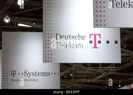 Logo au stand de la Deutsche Telekom, T-Systems, à l'ordinateur et il les systèmes juste à Munich, Bavière, Allemagne Banque D'Images