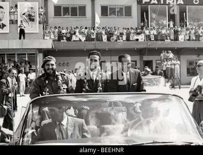 Ben Bella visites Fidel Castro à Cuba Banque D'Images