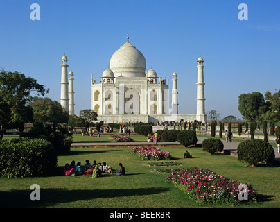 L'incomparable Taj Mahal à Agra Banque D'Images