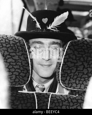 John Lennon durant la Magical Mystery Tour Banque D'Images